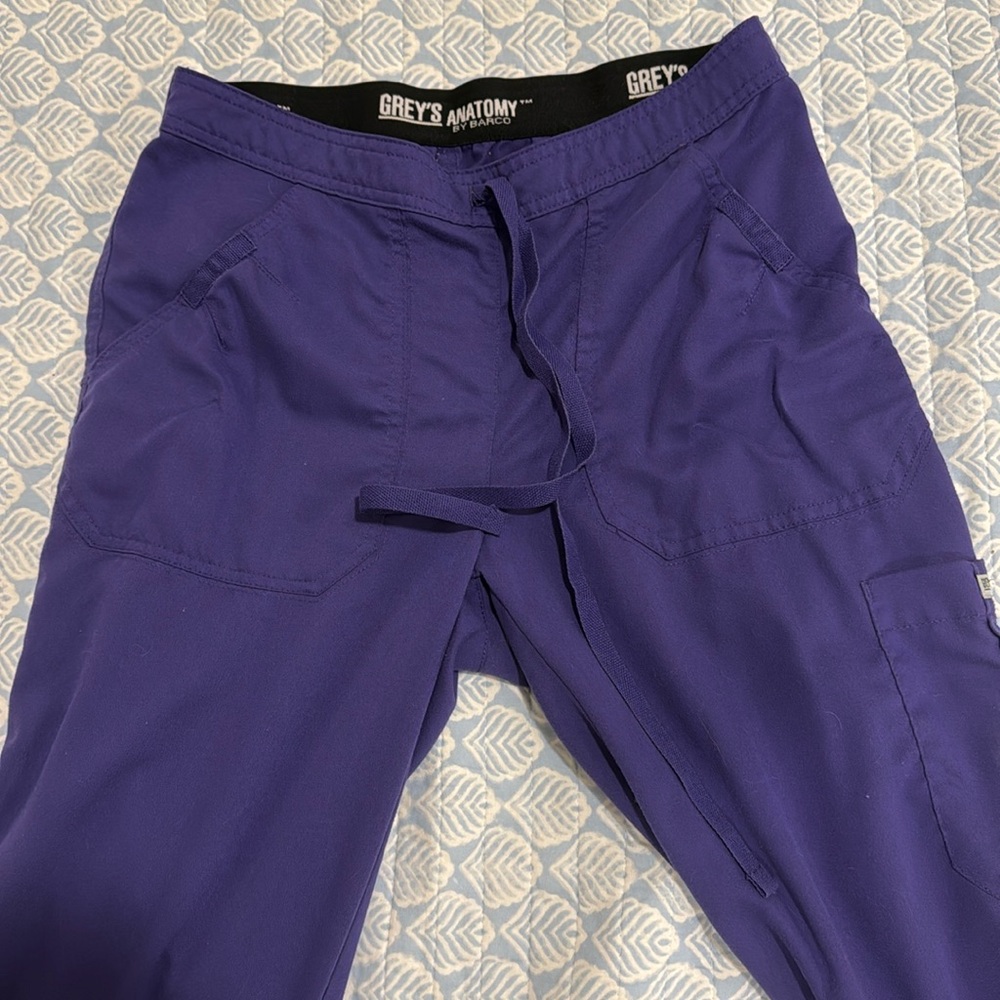 Grey’s Anatomy Purple XS Tall scrub pants